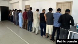 Resmi beýanata görä, daşary ýurtlylaryň ýurtda galmak üçin wiza möhleti gutarypdyr.