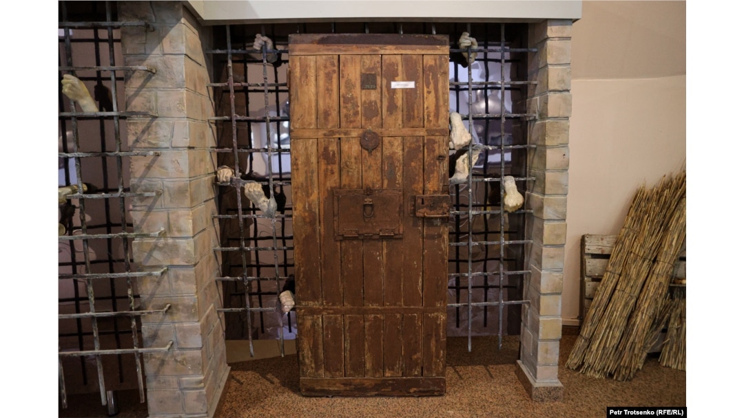 Үштік секс онлайн көру Пикап суретшілері Эрик Секс