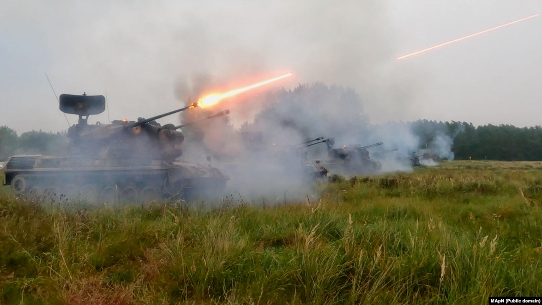 Sisteme antiaeriene Gepard ale Batalionului 3 Apărare Antiaeriană „Potaissa” din Turda, în misiune în Polonia. Fotografie de arhivă.