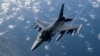 «Обеспокоенность по поводу прибытия F-16»: разведка Британии о новой тактике ракетных ударов РФ