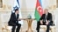 دیدار رئیس جمهور اسرائیل از آذربایجان در سال ۲۰۲۳ و دیدار با الهام علی‌اف (راست)