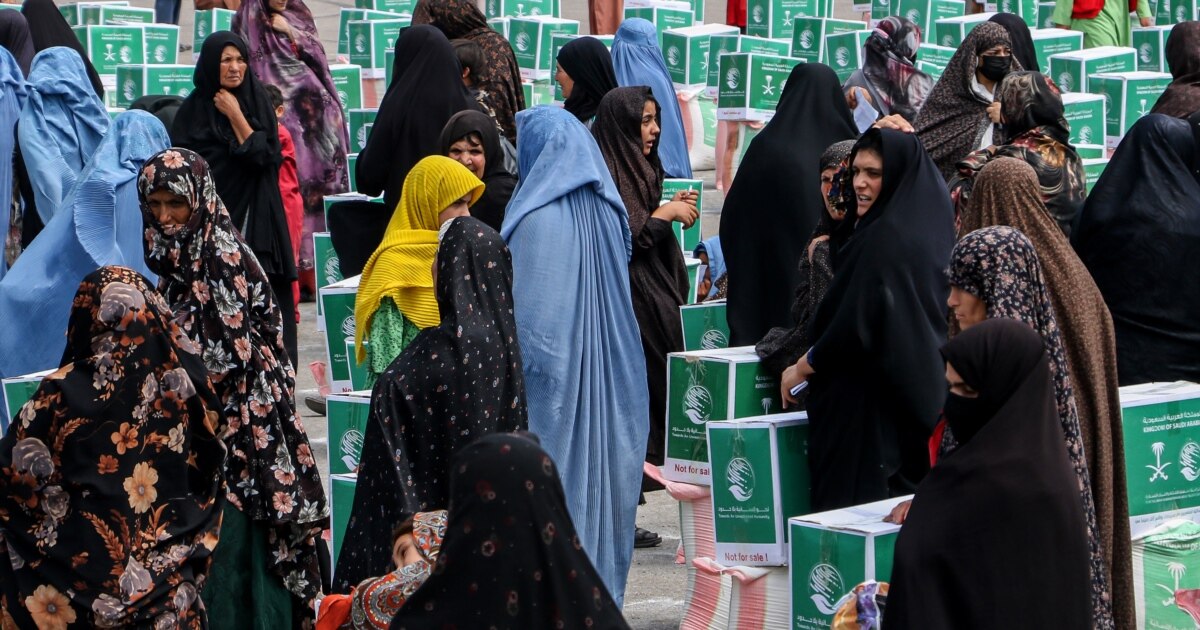 UN Warns Of Cut To Food Aid To Afghans Amid Funding Shortages