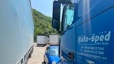 Vozači kamiona iz Srbije ne odustaju od blokada prelaza sa Kosovom