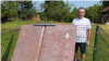 Fikretu Bačiću u zločinu u Zecovima 1992. godine, ubijeni su dvanaestogodišnji sin i šestogodišnja ćerka, uz brojne druge članove porodice. U selu im je sagradio spomenik.  