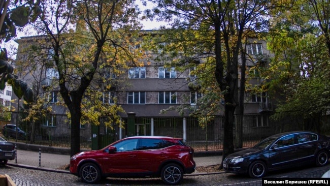  Сградата в идеалния център на София на ул. 