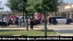 Evakuacija ljudi nakon pucnjave u tržnom centru u Teksasu, 7. maj