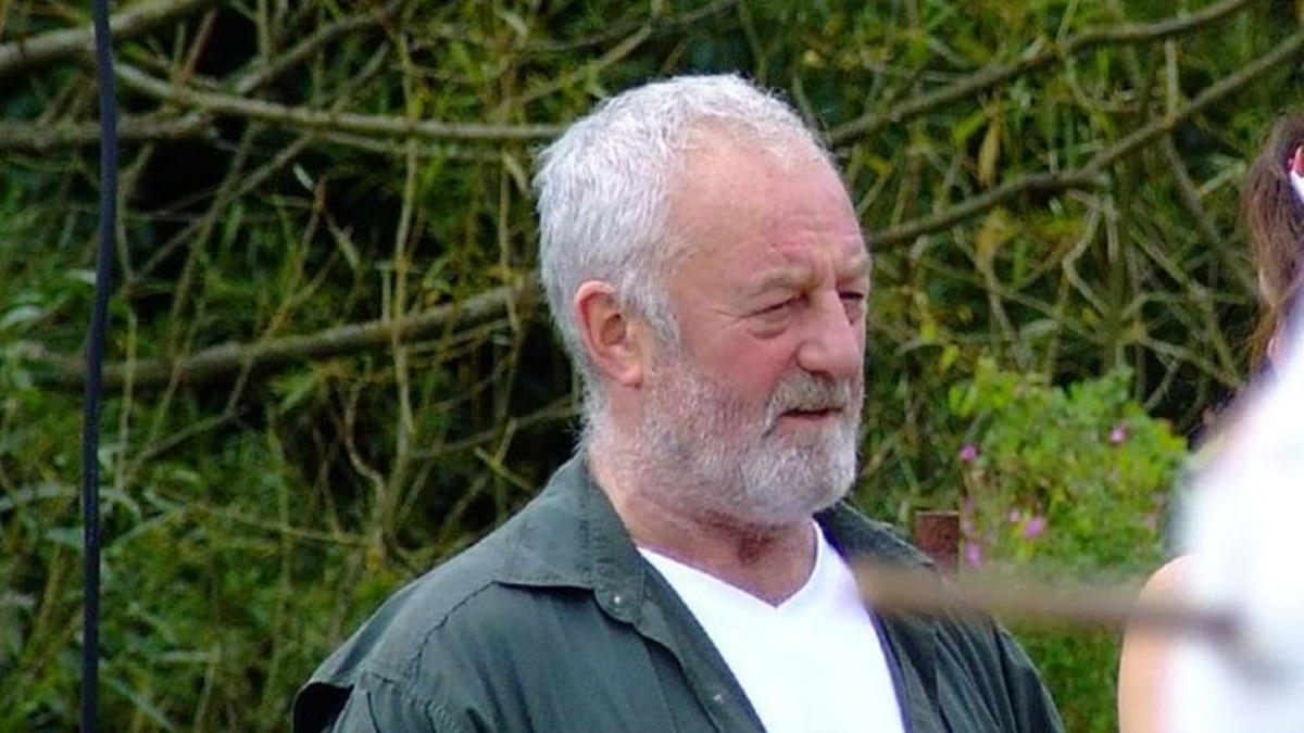 Actor Bernard Hill, who played in Titanic and The Lord of the Rings, has died