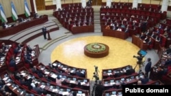 Заседание Законодательной палаты Олий Мажлиса Узбекистана.