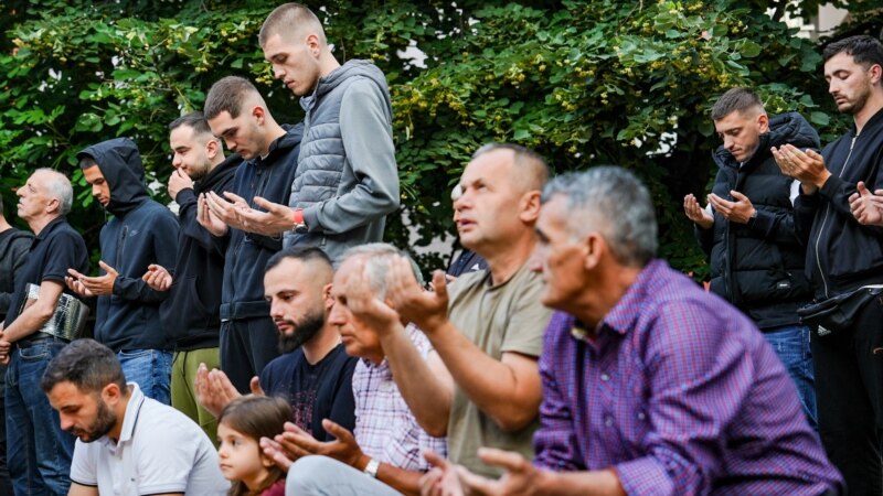 Liderët urojnë Kurban Bajramin me thirrjet për mirësi dhe tolerancë