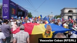 Imagine de la Adunarea „Moldova Europeană” din Chișinău unde, potrivit Poliției, au participat circa 80 de mii de persoane, 21 mai 2023.