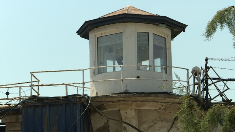 Собранието ја продолжи кризната состојба поврзана со затворот Идризово