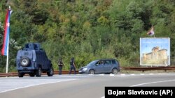 Тензии меѓу Србија и Косово во пресрет на денешното пукање на север на Косово