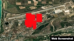 Супутниковий знімок, що підтверджує пожежу на авіабазі «Бельбек» у Криму, 15 травня 2024 року