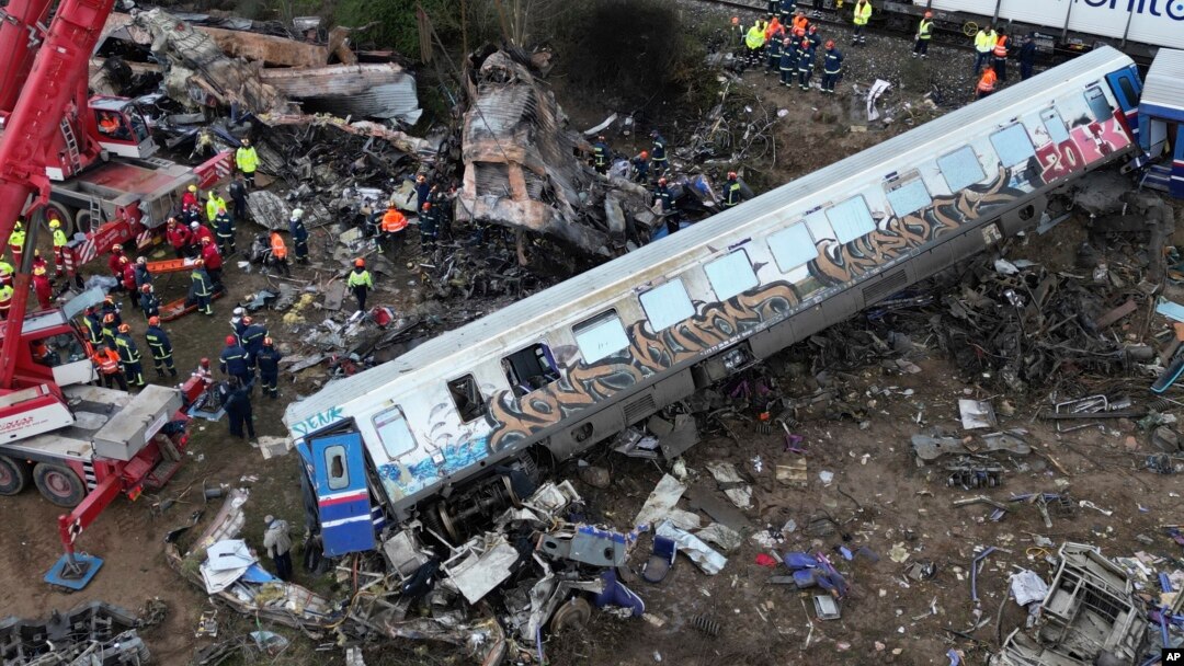 Imagine de la locul accidentului feroviar din Grecia. 2 martie 2023