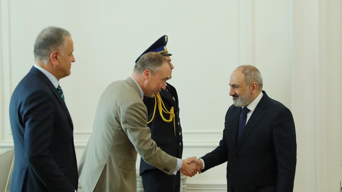 Western Envoys Discuss Armenian-Azeri Border Deal In Yerevan - Vimarsana News