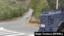 Rruga në drejtim të fshatit Banjskë të Zveçanit, ku ndodhi sulmi i vitit 2023.