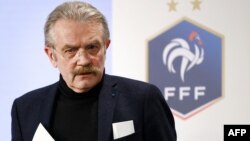 فردریک تیریز وکیل دادگستری و از چهره‌های مطرح ورزش فرانسه در جریان یک نشست خبری از درخواست حذف ایران از المپیک خبر داد