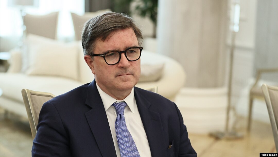 Adjunctul secretarului de stat american pentru afaceri europene și eurasiatice, James O'Brien.