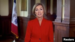 Guvernatorja e shtetit të Ajoas, Kim Reynolds.