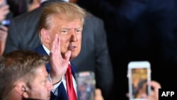 Donald Trump a fost găsit vinovat de abuz sexual de o instanță civilă din New York. EL va fi obligat să plătească daune de cinci milioane de dolari. 