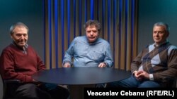 Jurnalistul Alexandru Canțîr și analiștii Nicolae Negru și Igor Boțan