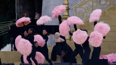 Висши представители на властта в Кремъл и руската църква критикуваха