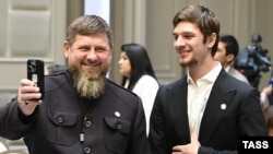 Рамзан Кадыраў з сынам Элі Кадыравым