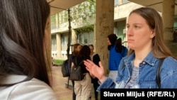Jana Velimirović za RSE kaže da je iz medija saznala da fakultet na kom studira ima problem sa plaćanjem troškova struje.