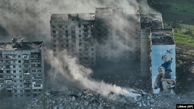 Bahmuti nga lart: Rusia e ka bërë pluhur qytetin ukrainas
