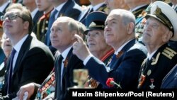 Президент России Владимир Путин на военном параде в Москве