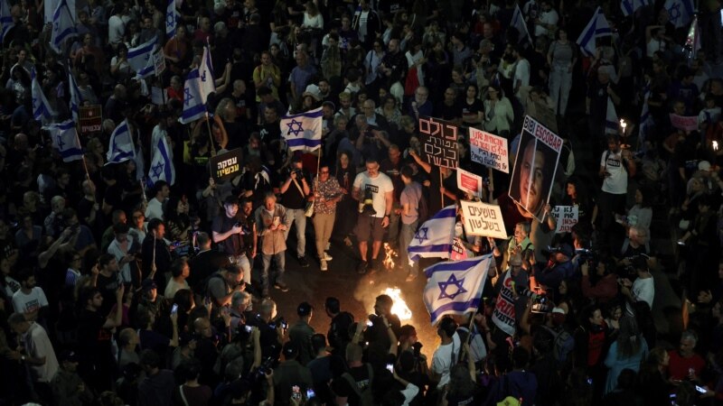 معترضان اسرائیلی در تل‌آویو و اورشلیم خواستار پذیرش پیشنهاد آتش‌بس در غزه شدند