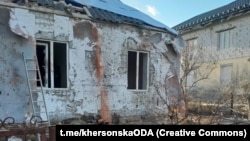 Вранці російські війська вдарили з артилерії по Білозерці на Херсонщині, поранивши людину (фото ілюстраційне)