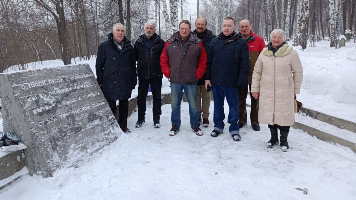 Actions To Mark Nemtsov's Assassination Held In Russian Cities Amid Increased Police Presence - Vimarsana News