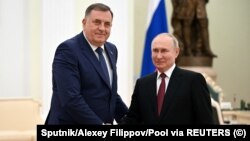 Lideri i serbëve në Bosnje, Millorad Dodik, dhe presidenti rus, Vladimir Putin. Moskë, 23 maj 2023.