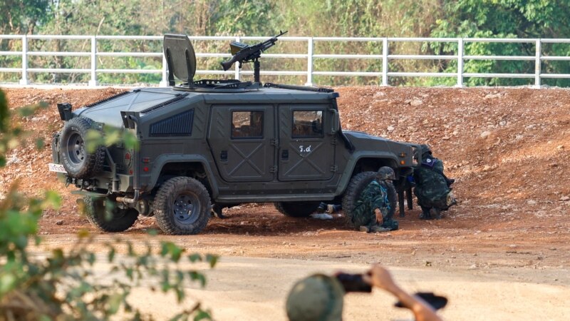 یک گروه مسلح شورشی در میانمار کنترول شهر راخین را به دست گرفت 