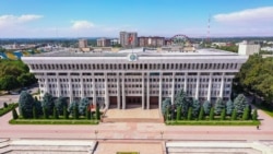 Здание парламента Кыргызстана. 