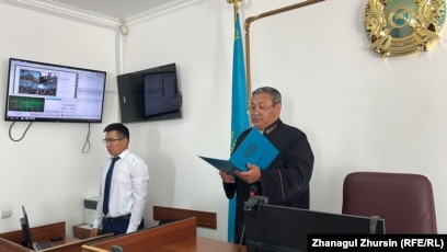 Жас арулардың эротикалық фотосуреттері