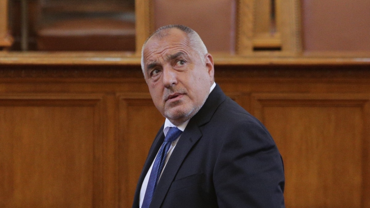 По т.нар. дело Барселонагейт, в което се разследва бившият премиер