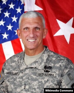Колишній командувач армією США в Європі (2011–2012) генерал-лейтенант у відставці, Марк Гертлінг (архівне фото)