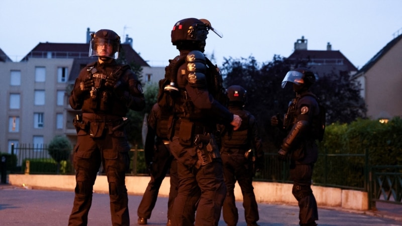 Во Франции подростков из Чечни и Ингушетии, подозреваемых в планировании нападения на посольство Израиля
