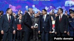 Эрдоган кыргызстандык куткаруучуларга мамлекеттик сыйлыктарды тапшырды.