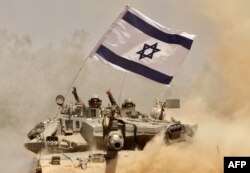 نیروهای اسرائیلی به سمت غزه حرکت کرده اند