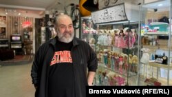 "Želeo sam da uz bicikle posetiocima predstavim i pop kulturu tog vremena čiji su oni sastavni deo", kaže Marko Stamatović.