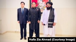 وزرای خارجه چین ٬ پاکستان و سرپرست وزارت خارجه حکومت طالبان در اسلام آباد 