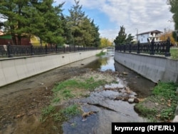 Река Малый Салгир в Симферополе, октябрь 2023 года