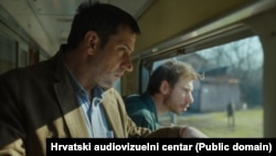 Scena iz hrvatskog filma "Čovjek koji nije mogao šutjeti", Nebojše Slijepčevića koji je dobio Zlatnu palmu u Kanu za najbolji kratki film 2024.