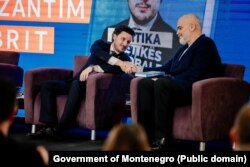 Pas prezantimit të doktoratës së nderit, kryeministri shqiptar, Edi Rama, foli në promovimin e librit të Abazoviqit, 13 janar 2023.