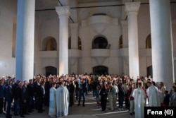 Nakon više od 30 godina ponoćna vaskršnja liturgija služena je u sabornoj crkvi Svete Trojice u Mostaru