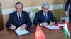 In all, the border between Kyrgyzstan and Tajikistan is 972 kilometers, of which more than 700 kilometers have now been agreed upon. 