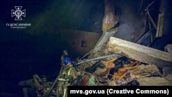 Ukraine -- Firefighters in Sumy eliminate the consequences of a Russian missile strike, 30Jul2023